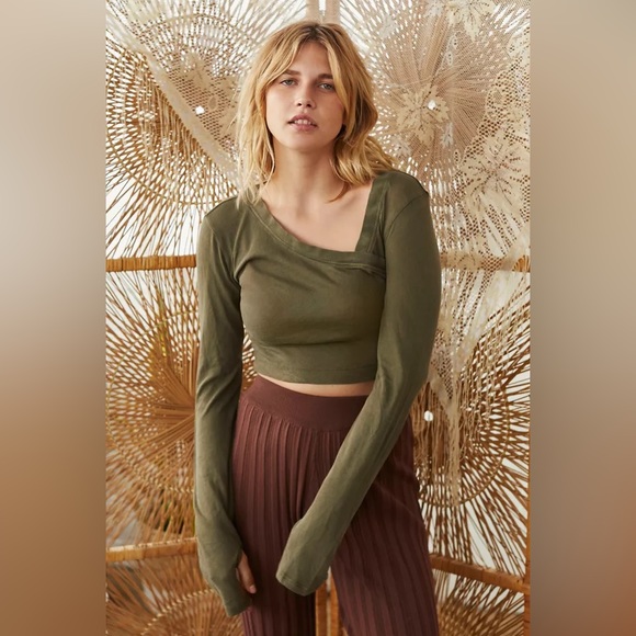 Urban outfitters out from under archer asymmetrical neckline tee - Picture 2 of 4